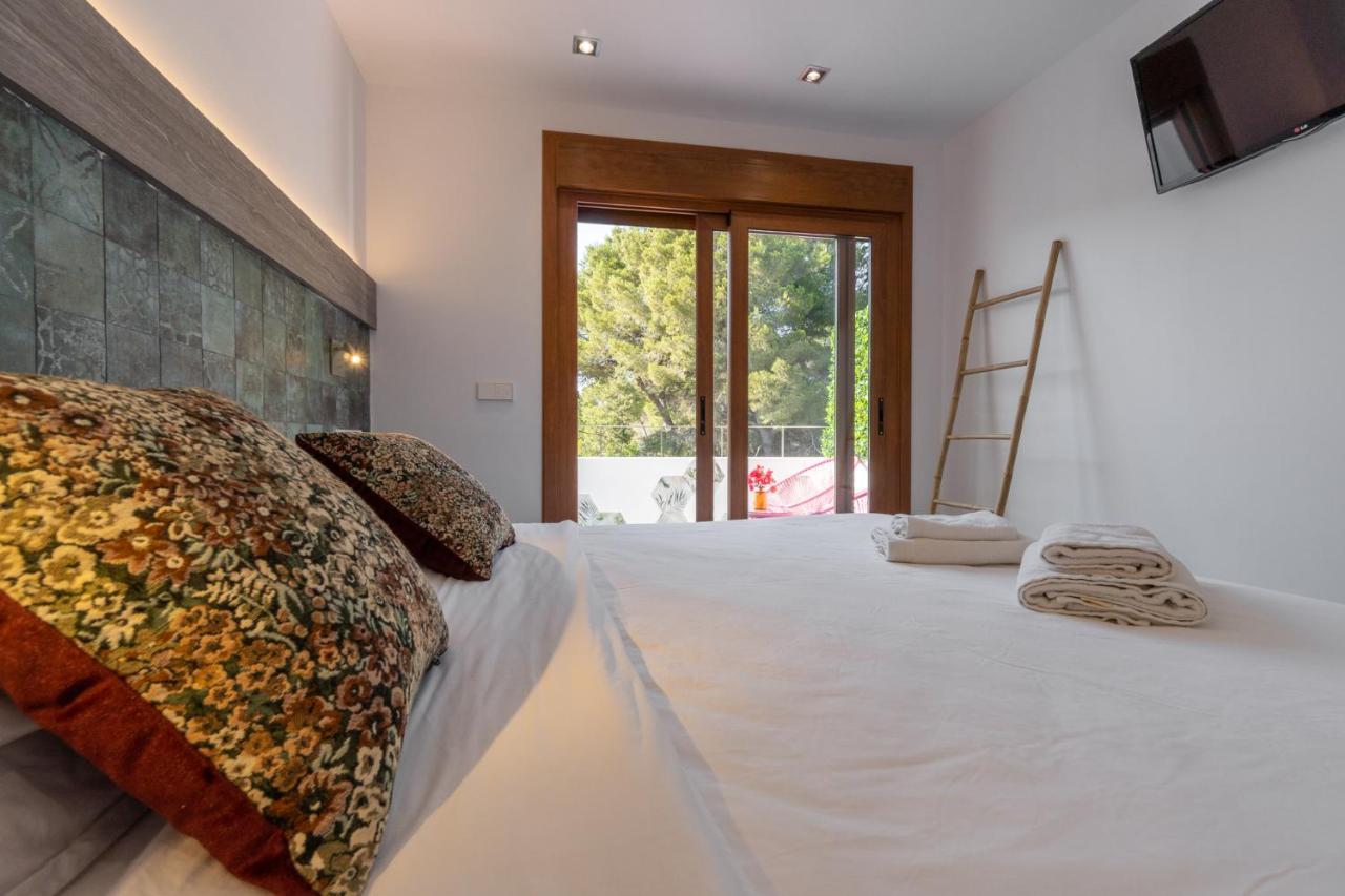 Hostal Restaurante Pou Des Lleo سان كارلوس دي بيرالتا المظهر الخارجي الصورة