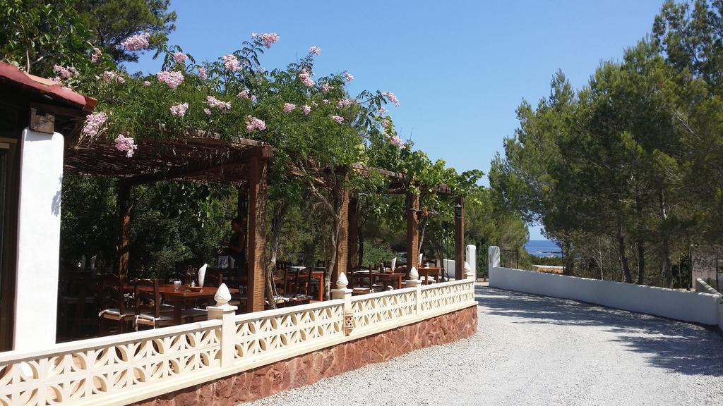 Hostal Restaurante Pou Des Lleo سان كارلوس دي بيرالتا المظهر الخارجي الصورة